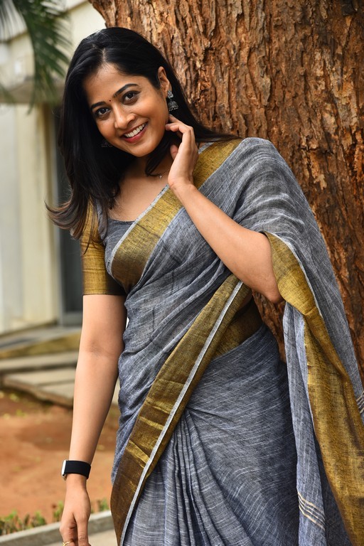 Sravani Reddy Photos