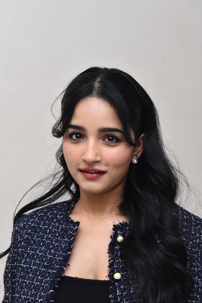 Vishakha Dhiman Photos