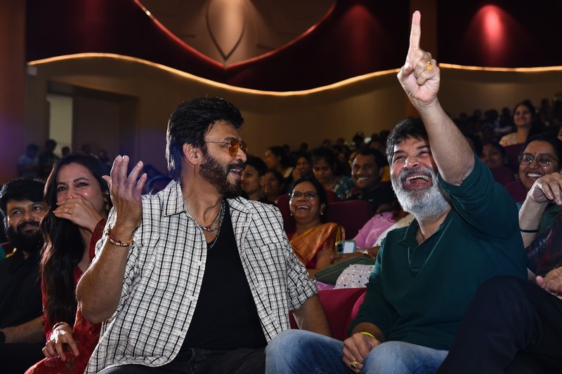 Adarsha Kutumbam Movie Trailer Launch Photos