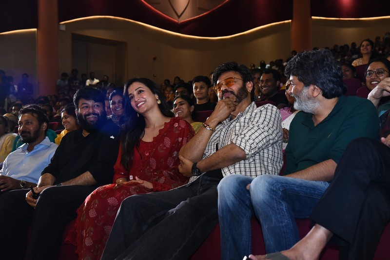 Adarsha Kutumbam Movie Trailer Launch Photos