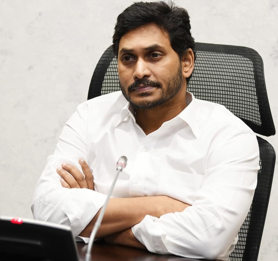 i pac survey ysrcp  ఏంటీ సర్వే? వైసీపీకి 32 సీట్లేనా?