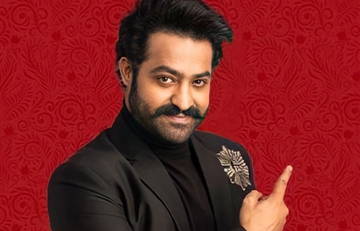 ntr,rrr movie,komaram bheem,evaru meelo koteeswarudu show,gemini channel,ntr with varu meelo koteeswarudu,varu meelo koteeswarudu press meet,ntr stylish look,ntr new look  ఆట నాది-కోటి మీది