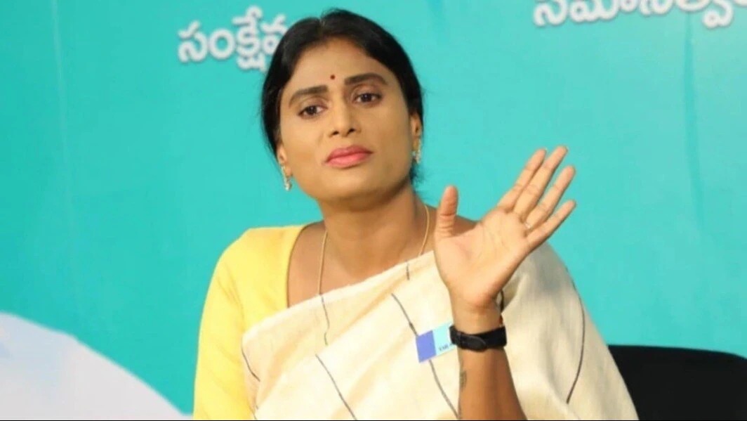 ys sharmila  షర్మిలను ఆత్మసాక్షి బెదిరిస్తోందా..