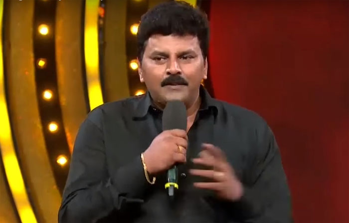 chiranjeevi,sameer,actor sameer,interview  చిరుని చూడగానే.. షివరింగ్‌ వచ్చేదట! 