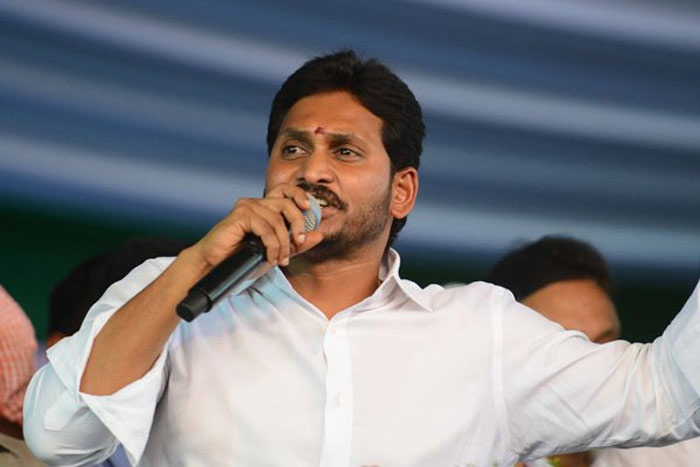 ys jagan mohan reddy,early elections,andhra pradesh,tdp,ysrcp  పాదయాత్ర, ముందే ఎలక్షన్స్.. జగన్ రూట్! 