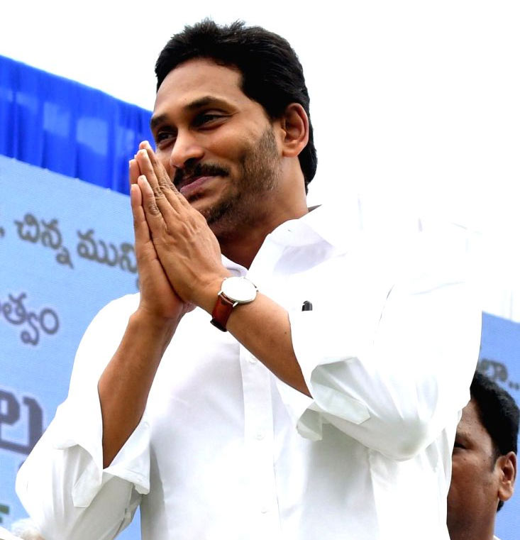 jagan  మళ్ళీ మొదటికి.. వైఎస్ జగన్ రాజీనామా!