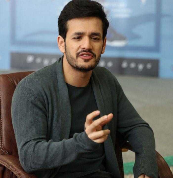 akkineni akhil  సర్జరీ చేయించుకుంటున్న అఖిల్ 