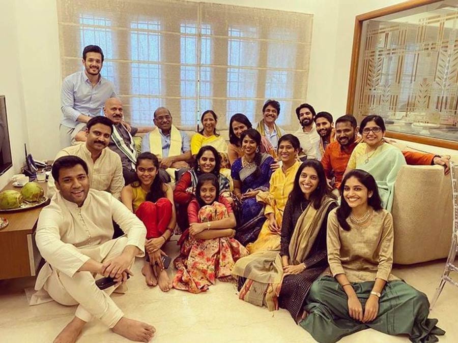 akkineni family  తెలుగు రాష్ట్రాలకు అక్కినేని ఫ్యామిలీ విరాళం 