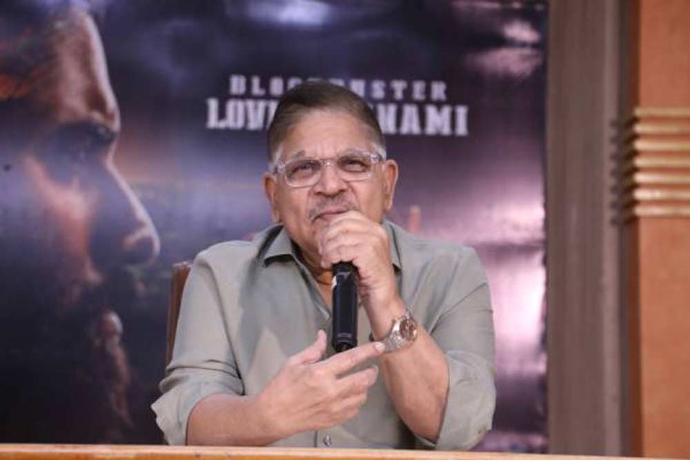 allu aravind  మెగా ఫ్యాన్స్ ని కూల్ చేస్తున్న అల్లు అరవింద్ 