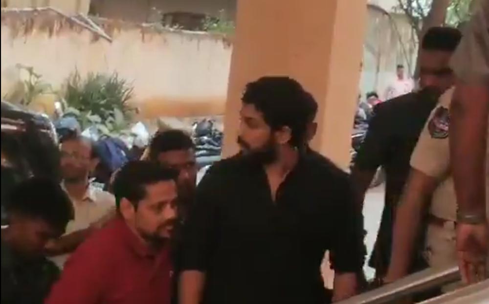 allu arjun new look  5 ఏళ్ల తర్వాత అల్లు అర్జున్‌లో మార్పు