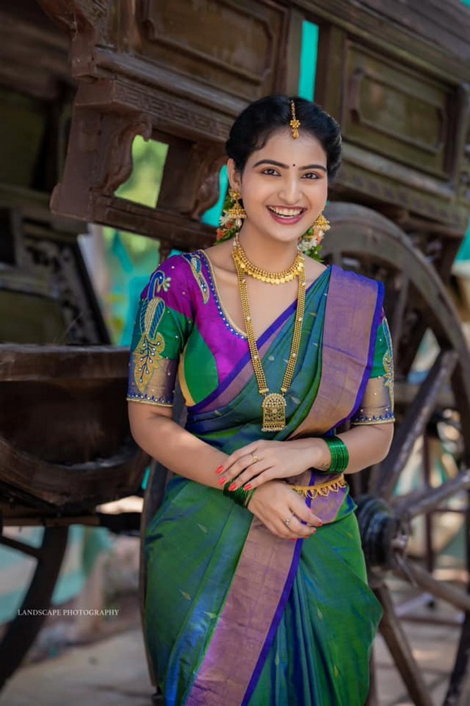 ananya nagalla,ananya nagalla photos,ananya nagalla amile look,ananya nagalla saree look