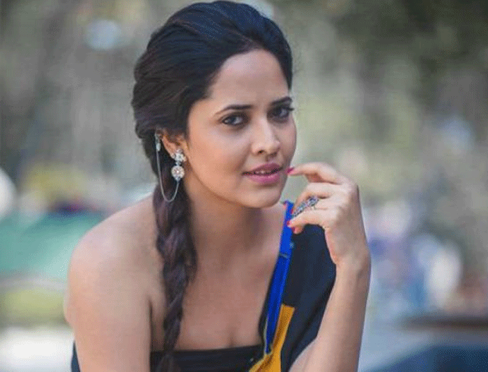 anasuya,clarity,tarun bhaskar,movie,rumours  పుకార్లను కొట్టేసిన అనసూయ..! 