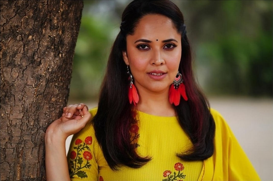 anasuya,anchor anasuya,netizen,trolls,strong counter,jabardasth beauty  అనసూయకి మరోసారి మండింది 