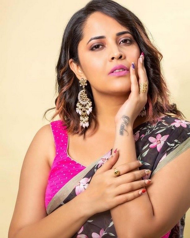 anasuya,chandrakala,ravi teja,khiladi movie,rangammatta,dakshyani,pushpa movie,rangastalam  అనసూయ మరో జబర్దస్త్ రోల్ చంద్రకళ