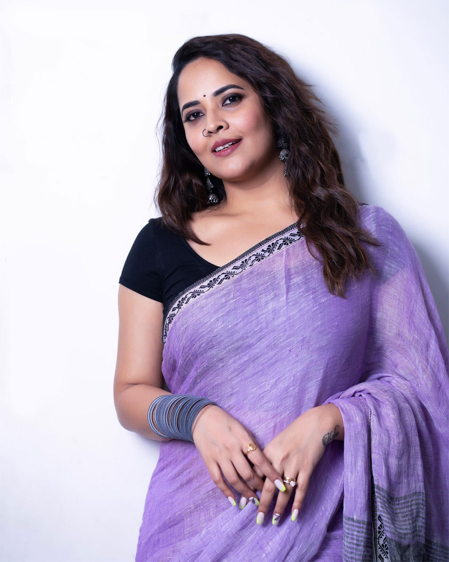 anasuya bharadwaj  ఇంక వదిలేయమంటున్న అనసూయ 