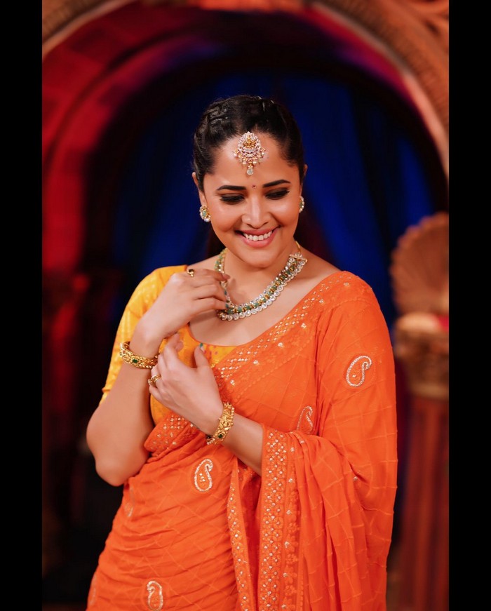 anasuya bharadwaj,anasuya bharadwaj photos,anasuya bharadwaj festive look