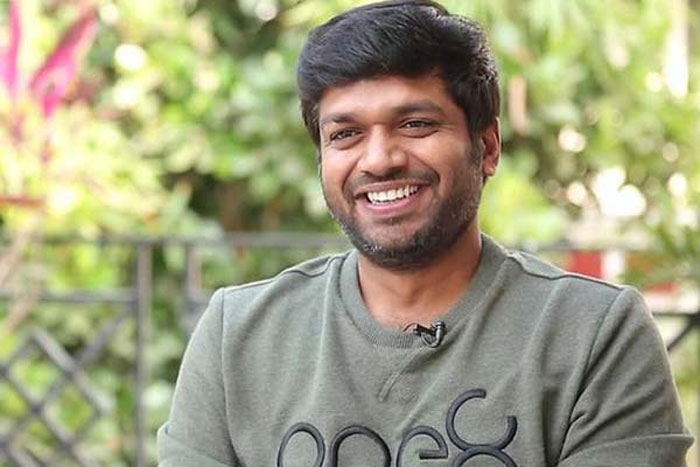 anil ravipudi,f3 movie,varun tej,plan  అనిల్ రావిపూడి ప్లాన్ వేరేలా ఉంది..!