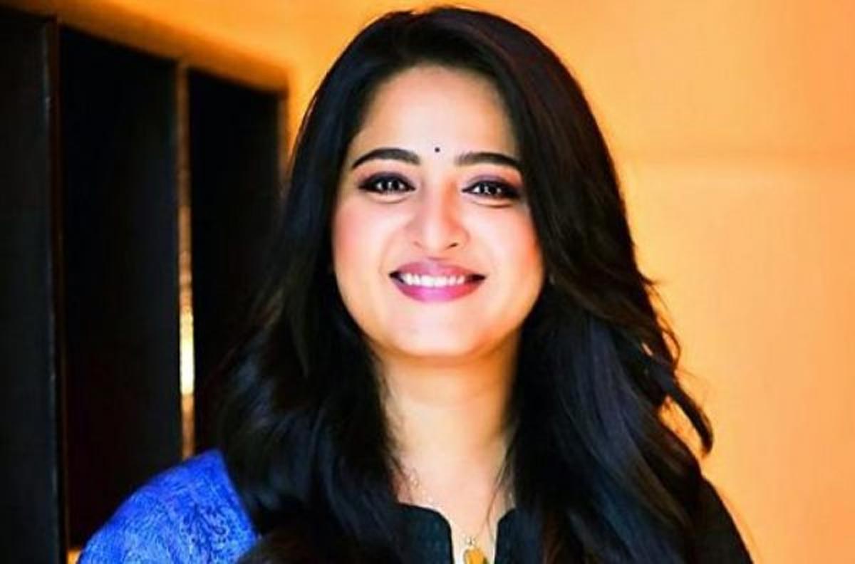 anushka shetty,clarity,future,projects,movies,nishabdham,tollywood  స్వీటీ అనుష్క ఆపేయడం లేదు.. తెలుసా?