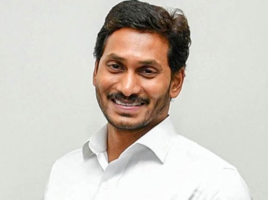 jagan mohan reddy  వరదల్లో ఏపీ - బెంగుళూరులో జగన్ 