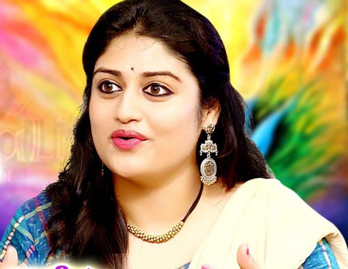 ashrita vemuganti,vijayamma role,yatra,baahubali  'యాత్ర'కు బాహుబలి టచ్..! 