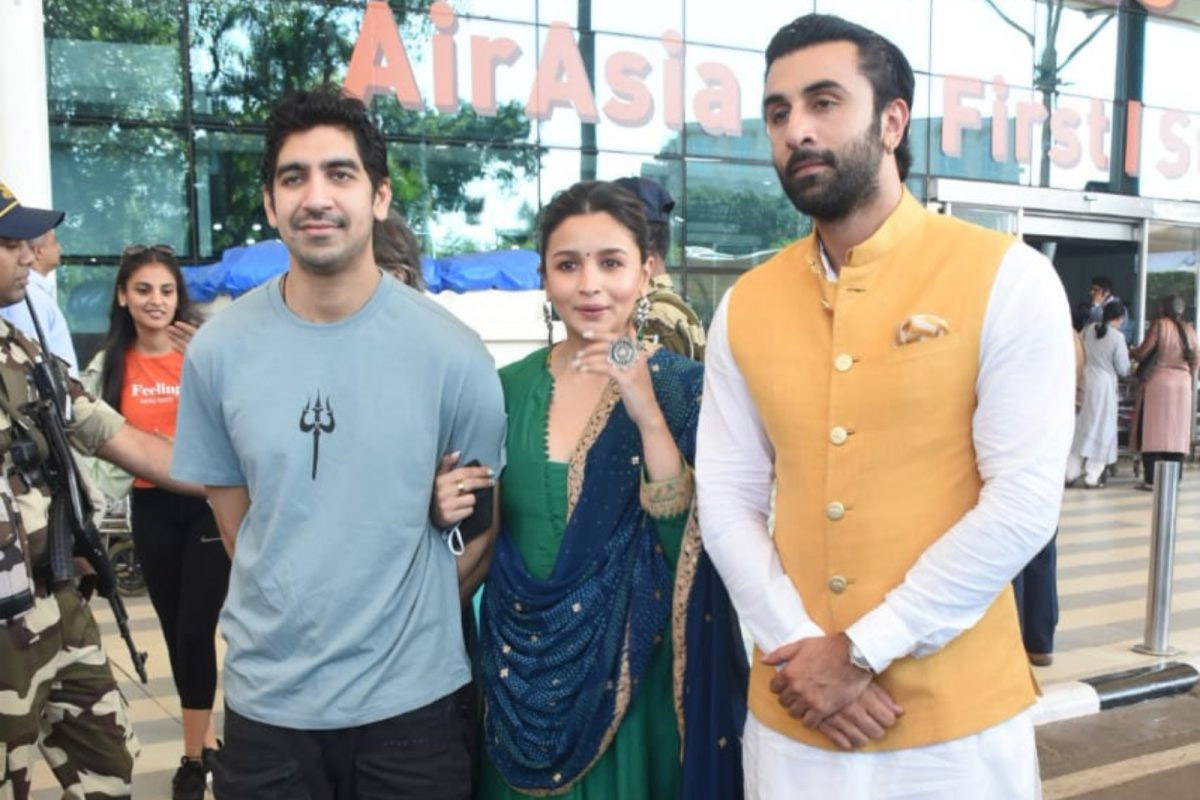 bajrang dal,ranbir kapoor,alia bhatt  అలియా భట్ కి ఘోర అవమానం