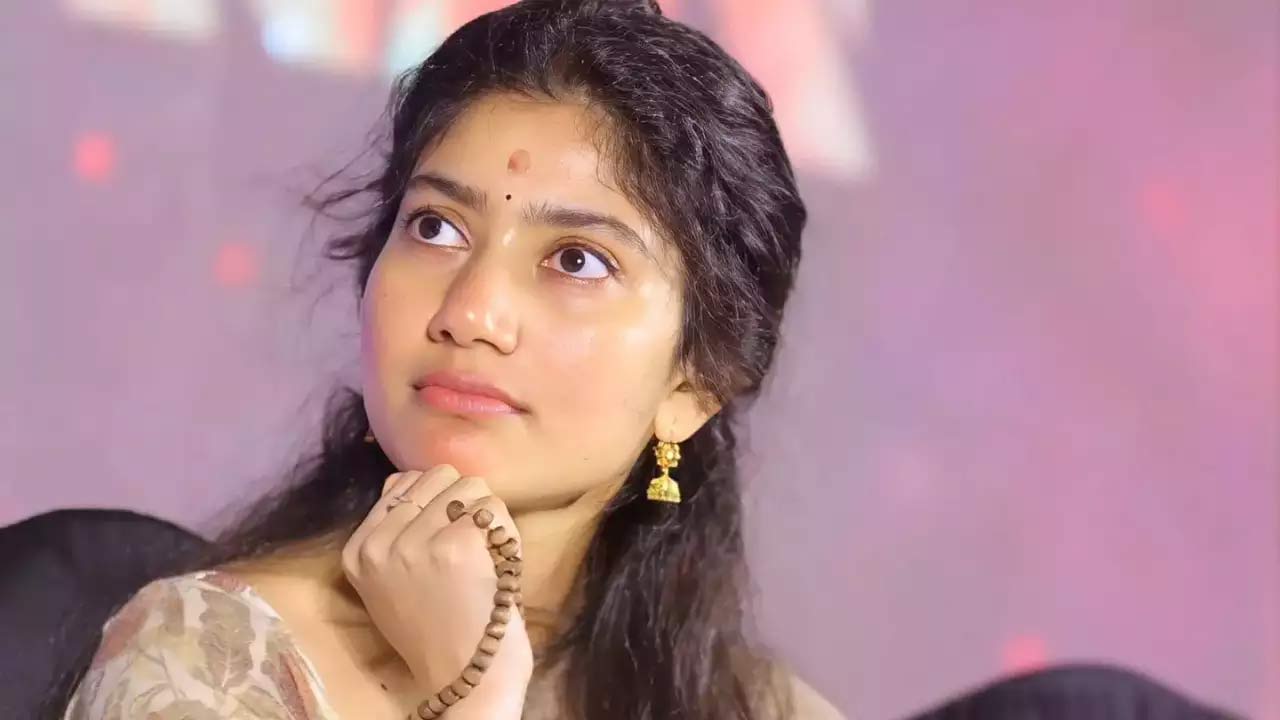 sai pallavi  బలగం వేణు హీరోయిన్ సాయి పల్లవి 