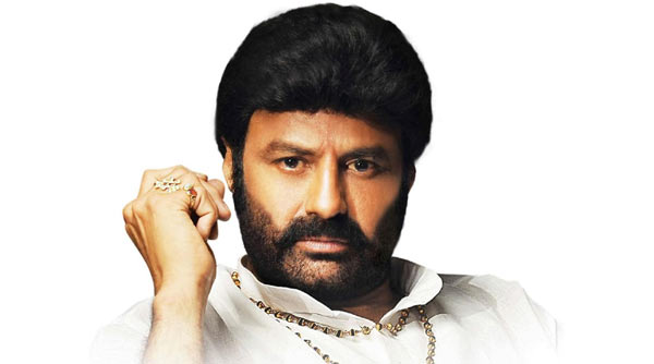 balakrishna,dictator movie,dialogues,nandamoori family  తనను తాను పొగుడుకొంటున్న బాలయ్య..! 