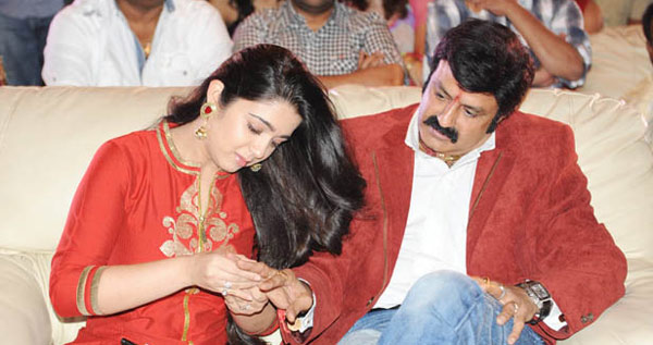 balakrishna,puri jagannadh,charmi,charmi in puri and balayya movie  బాలయ్య హీరోయిన్ ఛార్మీనా..ఏంటి?!