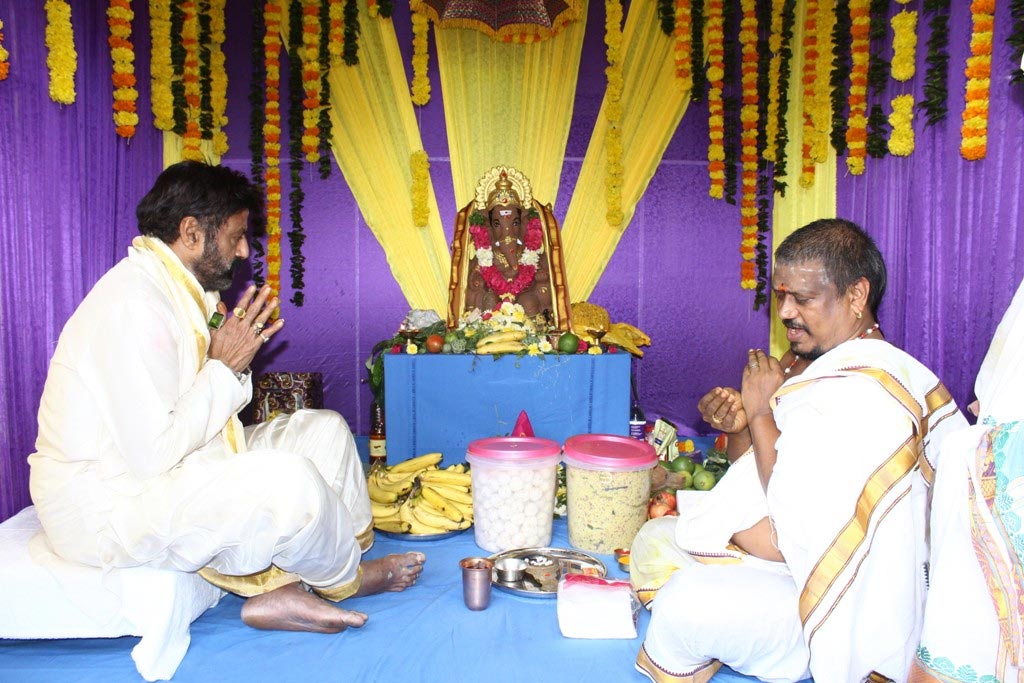 balakrishna,nanadamuri balakrishna,special vinayaka chaviti puja,basavatarakam hospital  బసవతారకంలో బాలయ్య పండగ 