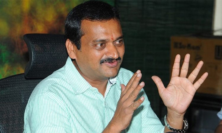 bandla ganesh,bandla re - entry,n social media  మార్చుకోవడం బండ్లకి అలవాటే 