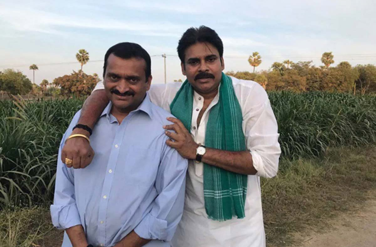 guru poornima,bandla ganesh,pawan kalyan,guruvu  మీ కీర్తిని.. మీ పేరుని వాడుకోను: బండ్ల