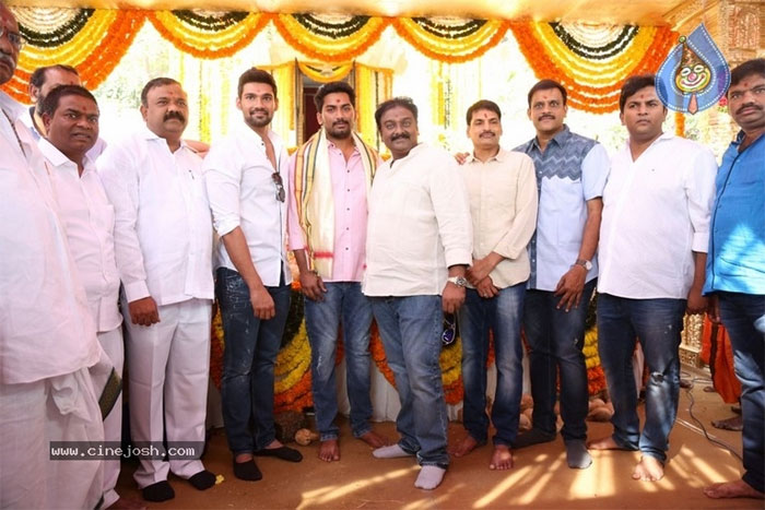 bellamkonda srinivas,new movie,launched,vamsadhara creations  బెల్లంకొండ శ్రీనివాస్ చిత్రం మొదలైంది! 