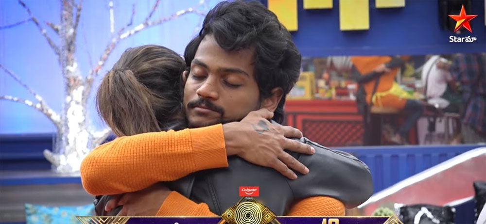 siri,shanmukh,bigg boss telugu,bigg boss,siri and shanmukh hug,friendship  బిగ్ బాస్ 5: ఫ్రెండ్షిప్ హగ్ మాత్రమే..