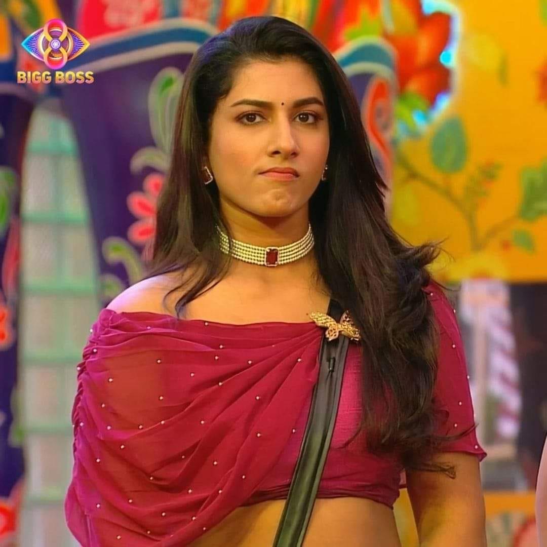 vishnu priya,bigg boss,  బిగ్ బాస్ - ఫస్ట్ ఆమెను ఎలిమినేట్ చేయండి