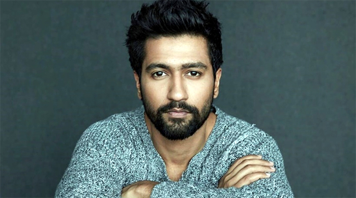 bollywood hero,vicky kaushal,lockdown rumours,mumbai police  నమ్మండి.. నన్ను పోలీసులు కొట్టలేదు!