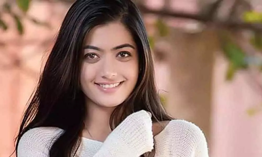 rashmika,bollywood media,rashmika mandanna,filmfare  రశ్మికని హైలెట్ చేస్తున్న బాలీవుడ్ మీడియా 