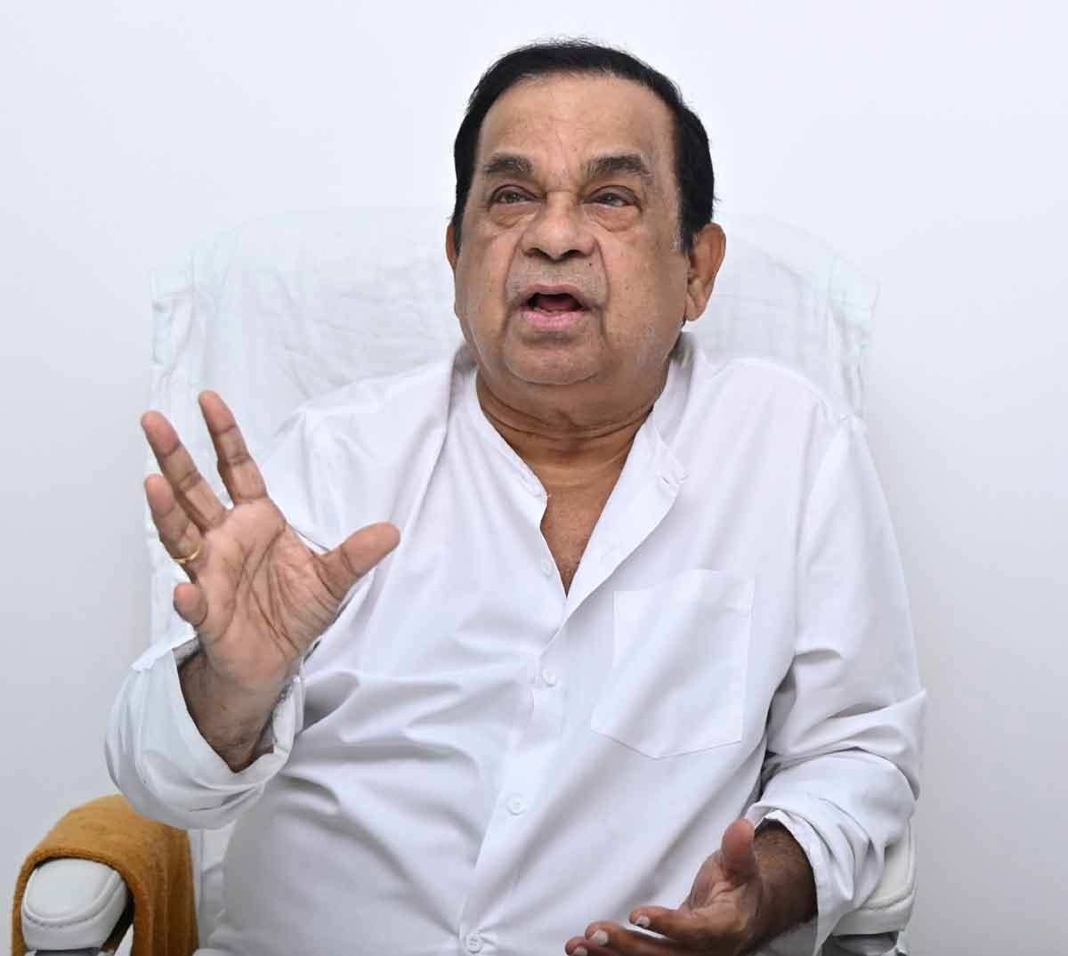 brahmanandam  బ్రహ్మి ఆశ తీరలేదు 