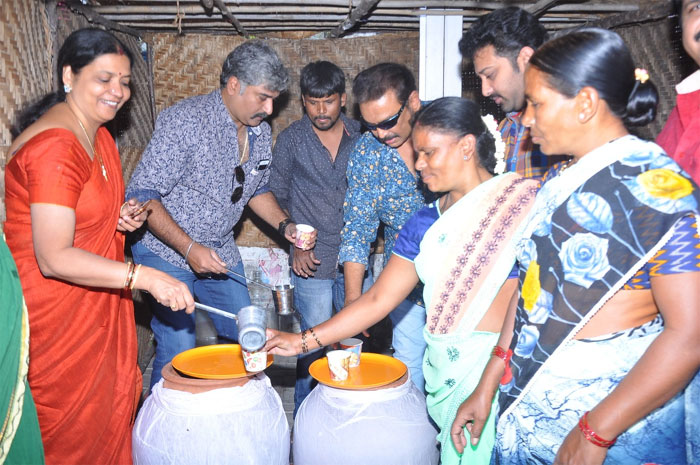 naresh,jeevitha,rajeev,siva balaji,movie artist association,launched,chalivendra,film nagar  ఫిల్మ్ నగర్‌లో చలివేంద్రం అందుకే..!