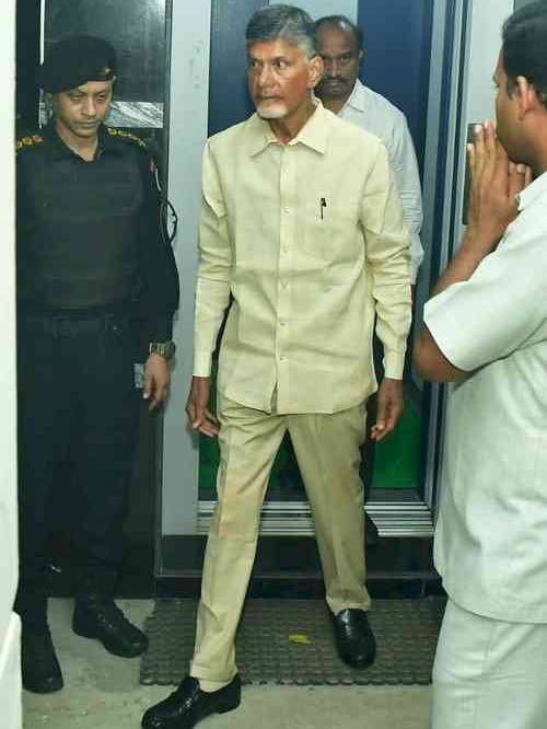 chandrababu naidu  అనారోగ్యం.. బరువు తగ్గిన చంద్రబాబు