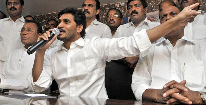 ys jagan,chandrababu naidu,tdp,ysrcp,assembly sessions,boycott  జగన్ ని అన్ని వైపులా లాక్ చేశారు! 