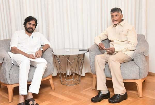 chandrababu,pawan kalyan,jagan  జగన్ పై పవన్-చంద్ర బాబు సమరశంఖం