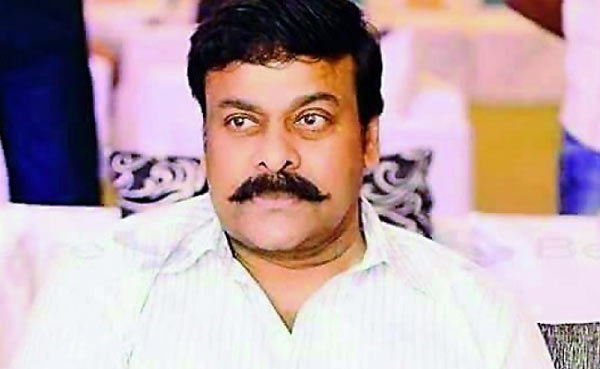 chiranjeevi,dual role,katthi movie,vinayak  చిరు కష్టాలు...! 