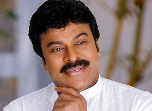 chiranjeevi,v.v.vinayak,comedy role,entertainment,kathi movie,kattilantodu  మెగాస్టార్‌ సినిమాకు స్పెషల్‌ హంగులు....! 