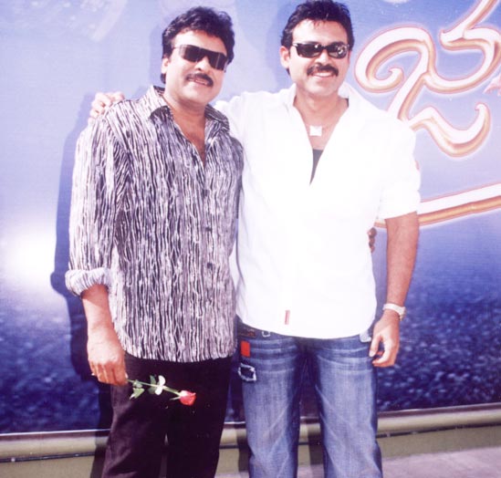 chiranjeevi,venkatesh,50 crores club  చిరు, వెంకీ... మిగిలింది మీరేనయ్యా!