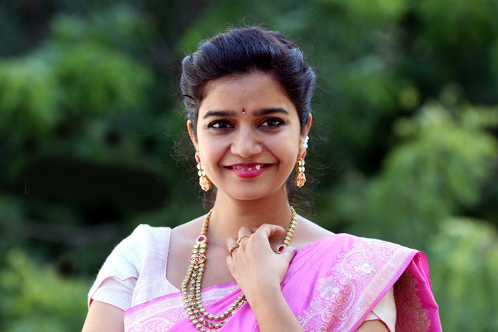 colors swathi,re-entry,karthikeya sequel,nikhil movie  సీక్వెల్ సినిమాతో కలర్స్ స్వాతి రీ ఎంట్రీ..!