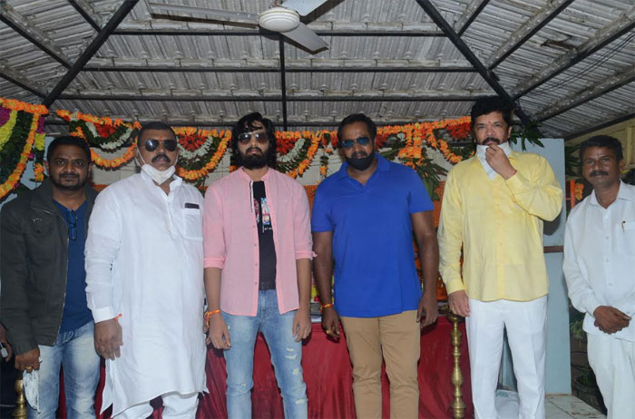 creative criminal movie,pooja event,sunil,posani krishna murali,koudinya productions  ప్రారంభమైన ‘క్రియేటివ్ క్రిమినల్’ 