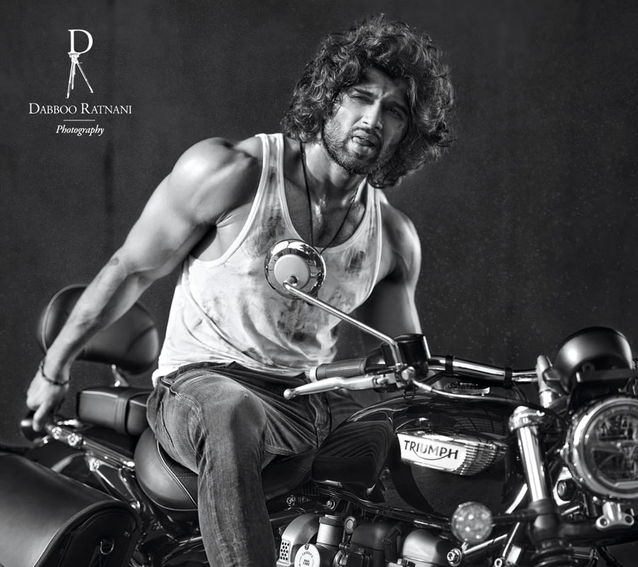 vijay deverakonda,dabboo ratnani calendar,dabboo ratnani photo shoot,dabboo ratnani calendar 2021,super stylish vijay deverakonda,rowdy hero vijay deverakonda  సూపర్ స్టైలిష్ విజయ్ దేవరకొండ