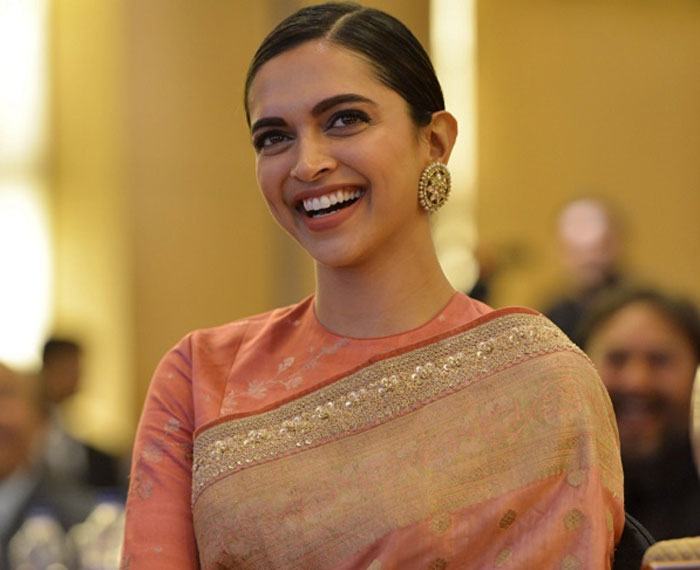 deepika padukone,says,like,my nose,cut,legs  దీపికా ఘాటుగా స్పందించింది...! 