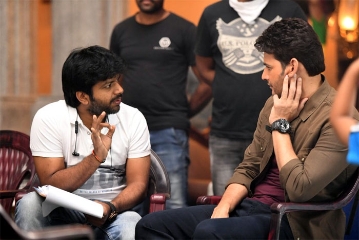 superstar mahesh babu,director anil raavipudi,huge plan,sarileru neekevvaru  ‘సరిలేరు నీకెవ్వరు’ కోసం అనీల్ భారీ ప్లాన్!