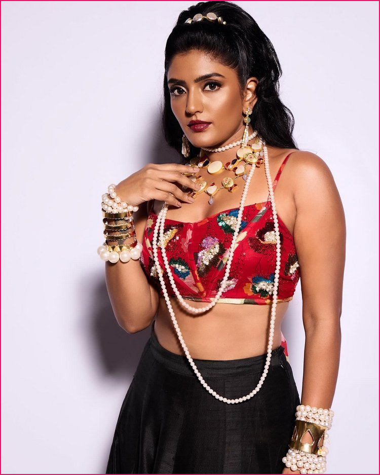 eesha rebba  ఈషా రెబ్బ లేటెస్ట్ అవతార్ 